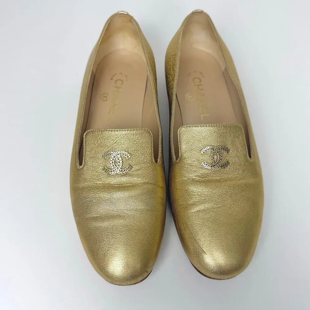 Chanel Metallic Gold Leather CC Embellished Loafers Flats Size 38 Authentic